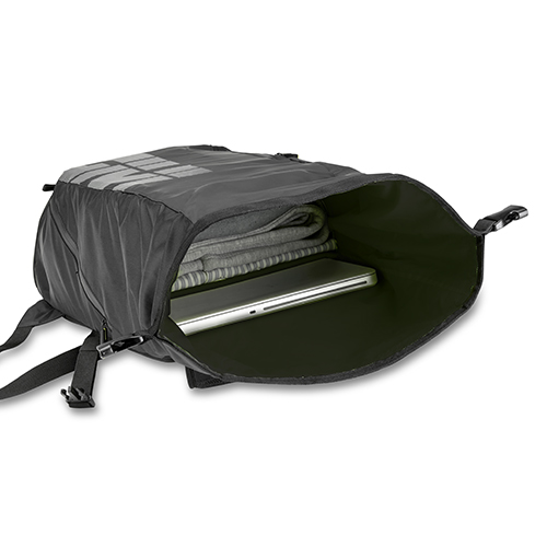 GIVI EA148B 18L Waterproof Motorcycle Backpack with Laptop Compartment - IPX5 Rated - Image 3